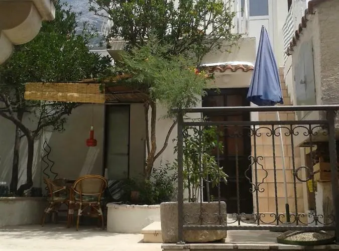 Διαμέρισμα Karla *